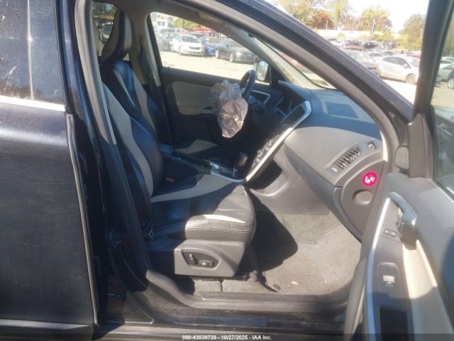 2011 VOLVO XC60 YV4940DZ9B2218432 Photo 4