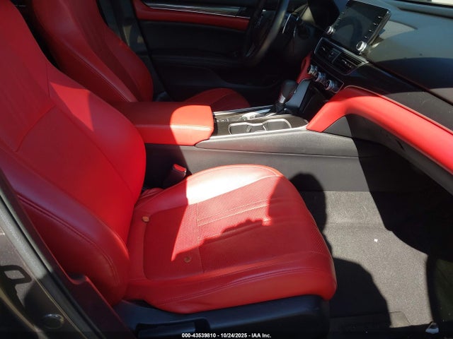 1HGCV1F33KA063873 Honda Accord Sport