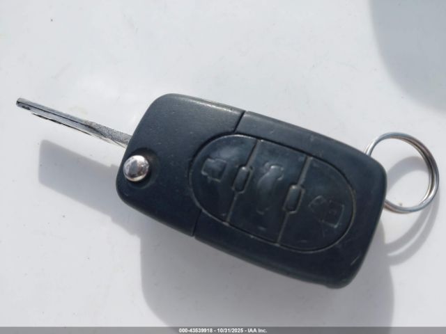 2005 AUDI TT TRUSC28N751010155 Photo 10