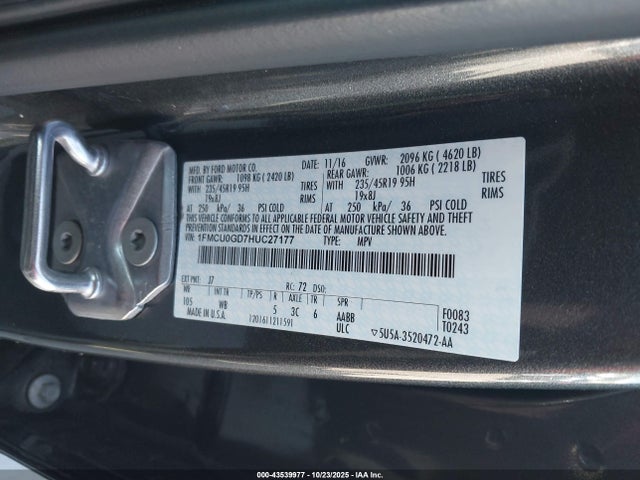 Ford ESCAPE SE 2017 1FMCU0GD7HUC27177 Image 9