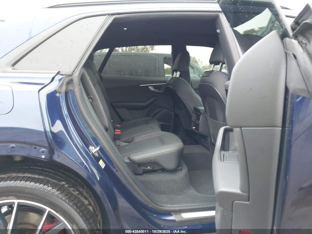 2021 AUDI Q8 WA1EVAF19MD004232 Photo 7