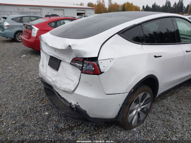 2021 TESLA MODEL Y 5YJYGDEE1MF160180 Photo 5