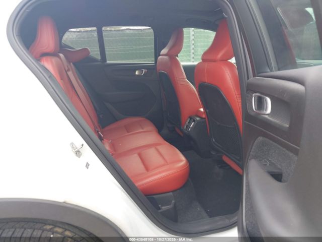 2019 VOLVO XC40 YV4AC2HL0K2059656 Photo 7