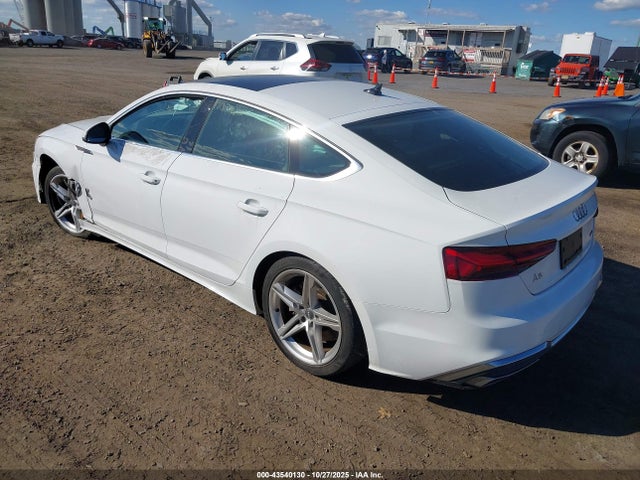 2021 AUDI A5 SPORTBACK WAUDACF53MA012952 Photo 2