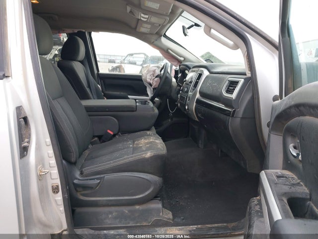2018 NISSAN TITAN 1N6AA1C80JN504204 Photo 4