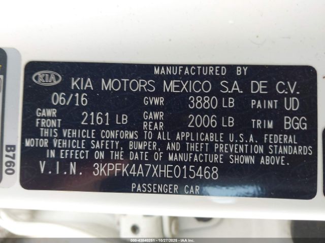 2017 KIA FORTE 3KPFK4A7XHE015468 Photo 8