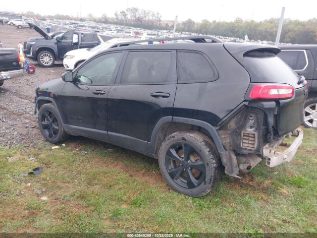 2016 JEEP CHEROKEE 1C4PJLCS3GW135944 Photo 2