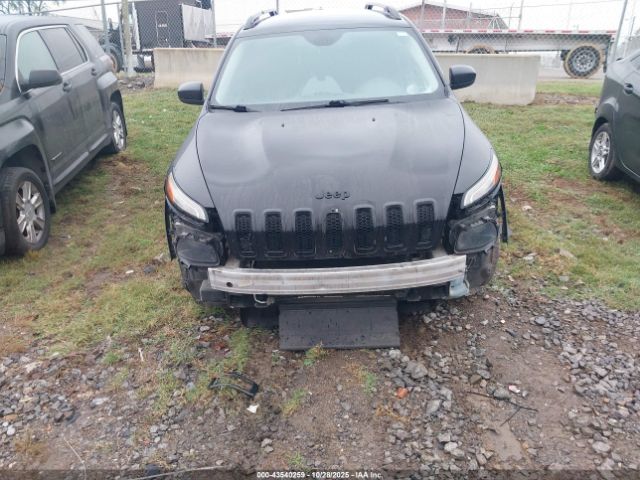 2016 JEEP CHEROKEE 1C4PJLCS3GW135944 Photo 5