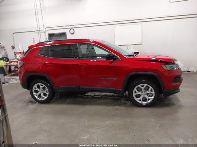 Jeep Compass Latitude 4x4 2024 3C4NJDBN2RT146192 Image 14