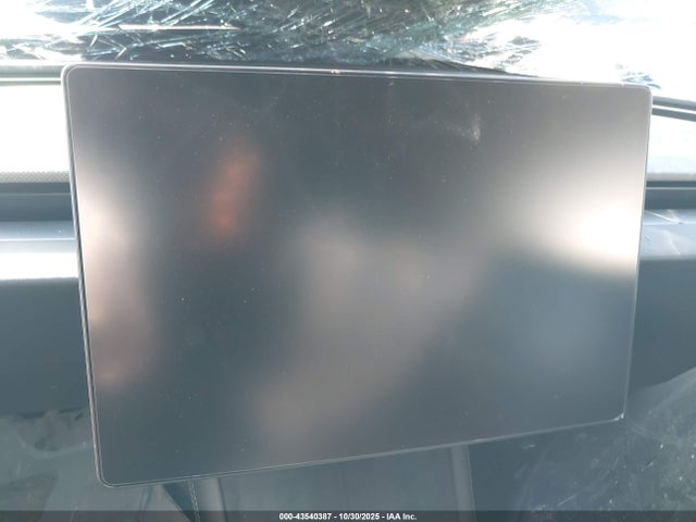 2024 TESLA MODEL 3 5YJ3E1ET8RF835947 Photo 6