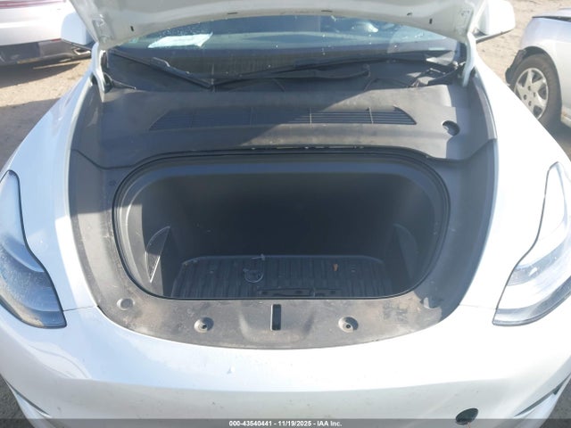 2023 TESLA MODEL Y 7SAYGDEE6PA080216 Photo 9