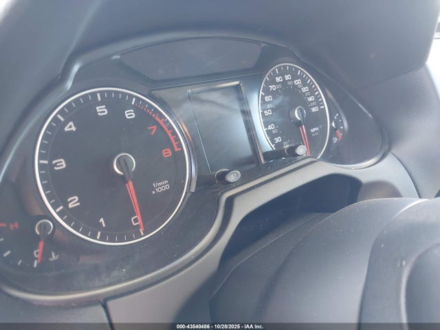 Audi Q5 2.0t Premium 2015 WA1LFAFPXFA100173 Image 16
