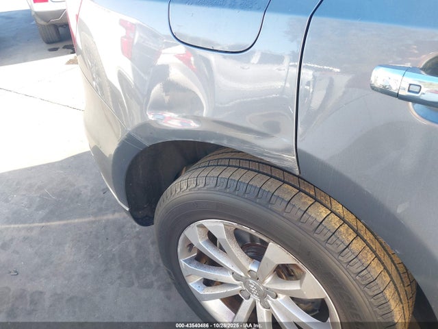 Audi Q5 2.0t Premium 2015 WA1LFAFPXFA100173 Image 18
