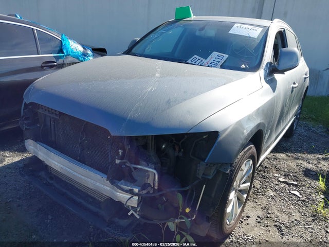 Audi Q5 2.0t Premium 2015 WA1LFAFPXFA100173 Image 2