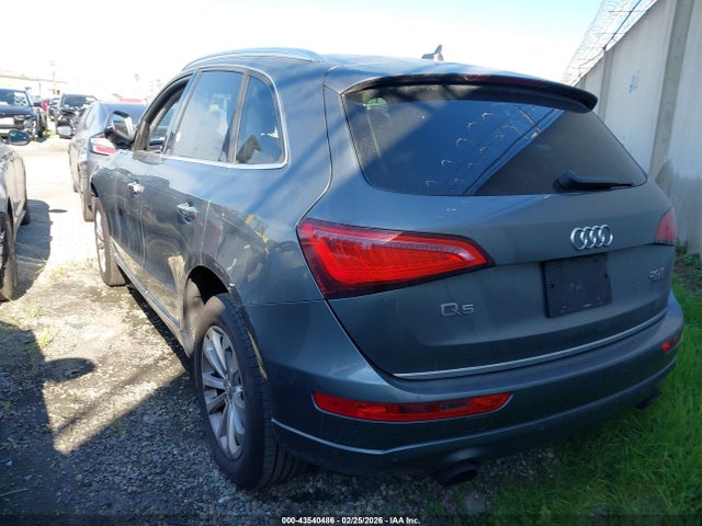 Audi Q5 2.0t Premium 2015 WA1LFAFPXFA100173 Image 3