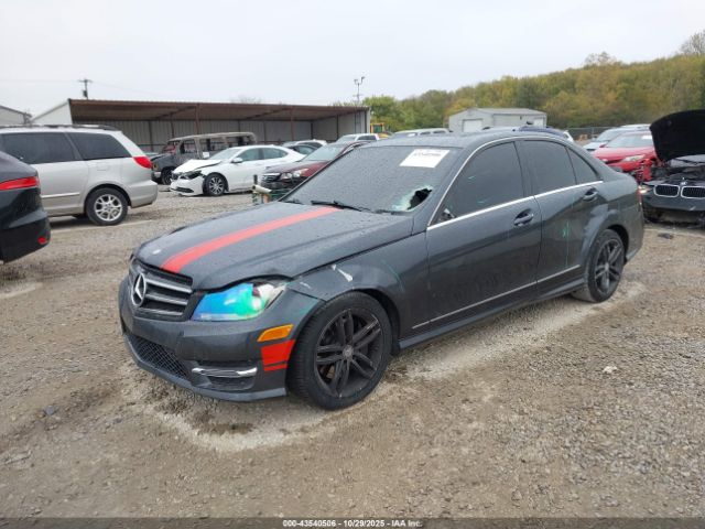 2014 MERCEDES-BENZ C 300 WDDGF8AB7ER322641 Photo 1