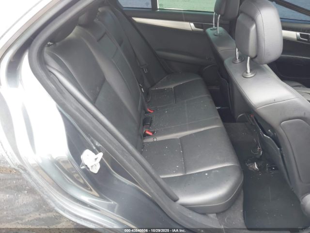 2014 MERCEDES-BENZ C 300 WDDGF8AB7ER322641 Photo 7