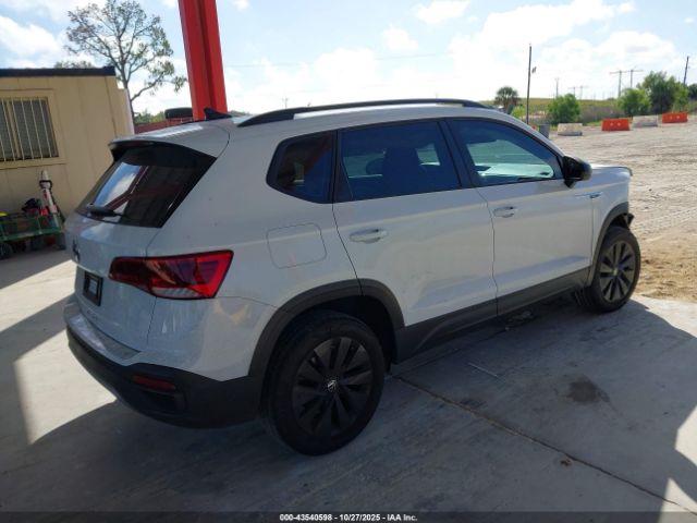 2024 VOLKSWAGEN TAOS 3VV5X7B25RM107226 Photo 3