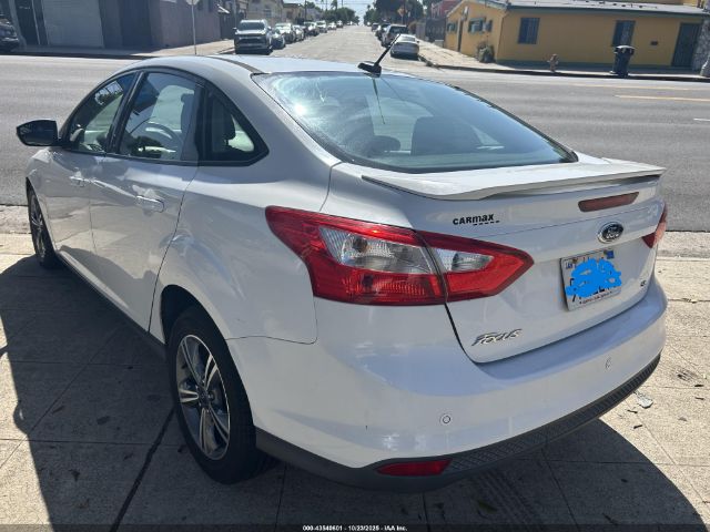 2014 FORD FOCUS 1FADP3F24EL407533 Photo 2