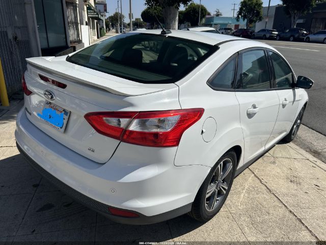 2014 FORD FOCUS 1FADP3F24EL407533 Photo 3