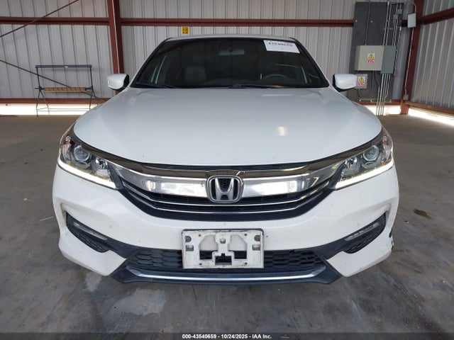 1HGCR2F58GA017832 Honda Accord Sport