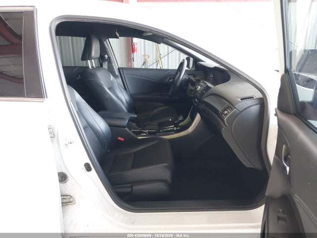 1HGCR2F58GA017832 Honda Accord Sport