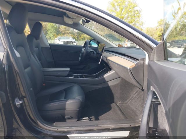 2018 TESLA MODEL 3 5YJ3E1EA8JF032316 Photo 4