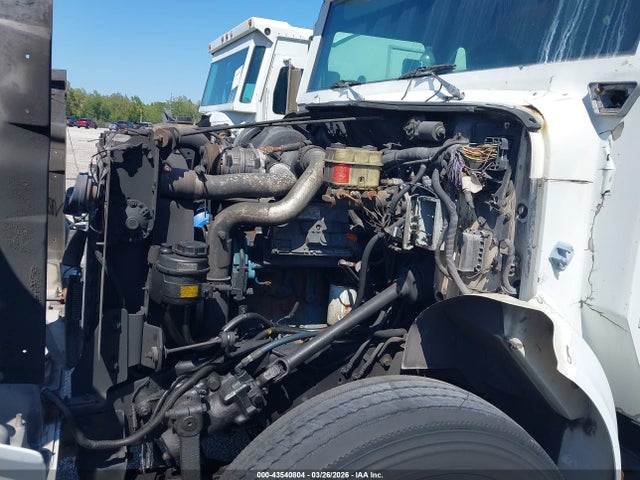 2001 International 4000 4700 მანქანა იყიდება აუქციონზე, vin: 1HTSCAAM61H382810, აუქციონის ნომერი: 43540804