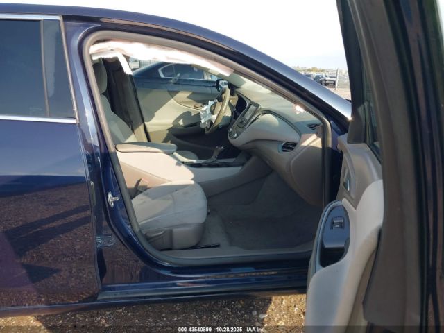 2017 CHEVROLET MALIBU 1G1ZB5ST2HF291205 Photo 4