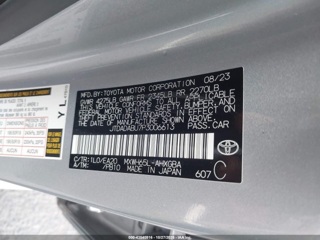 JTDADABU7P3006613 Toyota Prius Le