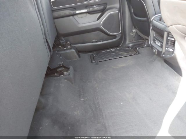 2023 RAM 1500 1C6RREJT8PN584901 Photo 7