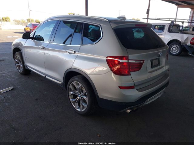 2017 BMW X3 5UXWX7C52H0U42259 Photo 2