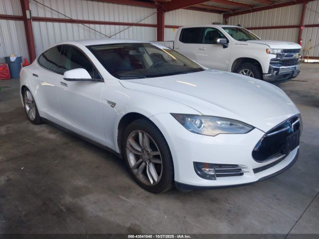 2013 TESLA MODEL S 5YJSA1CN2DFP05943 Photo 0