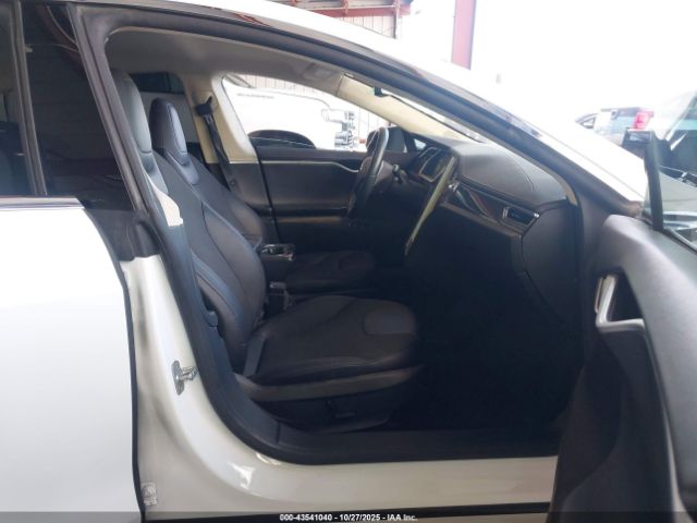 2013 TESLA MODEL S 5YJSA1CN2DFP05943 Photo 4