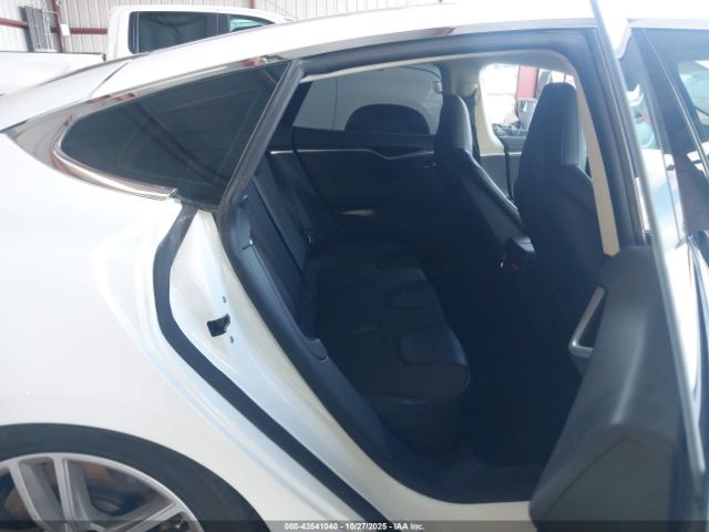 2013 TESLA MODEL S 5YJSA1CN2DFP05943 Photo 7