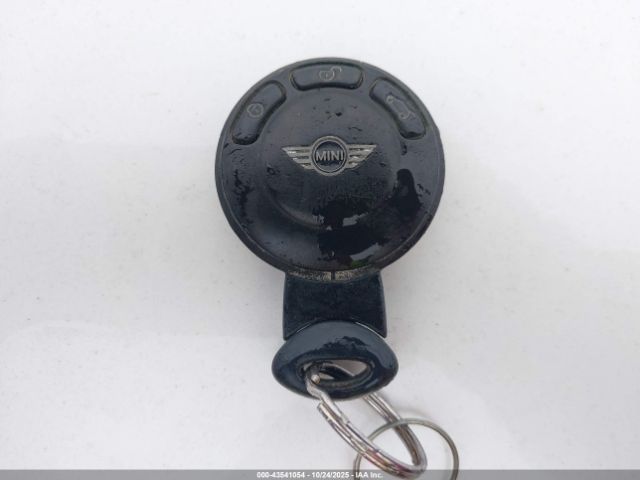 2011 MINI COOPER S WMWSV3C51BTY11548 Photo 10