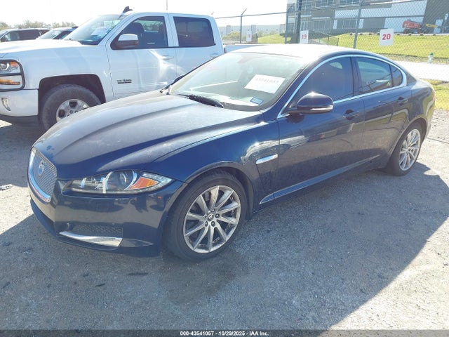 2012 JAGUAR XF SAJWA0FBXCLS53749 Photo 1