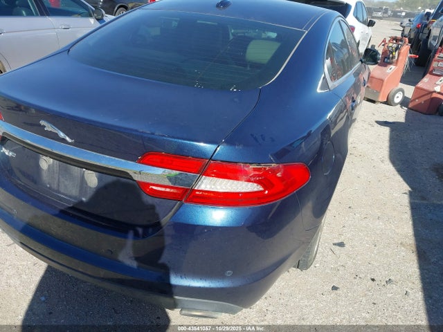 2012 JAGUAR XF SAJWA0FBXCLS53749 Photo 5