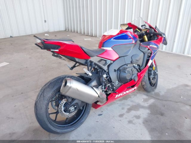 2022 HONDA CBR1000 JH2SC7752NK500223 Photo 3