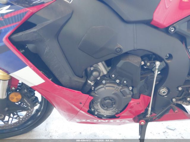 2022 HONDA CBR1000 JH2SC7752NK500223 Photo 8
