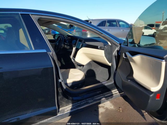 2015 TESLA MODEL S 5YJSA1S19FFP78390 Photo 4