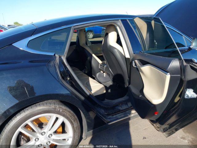 2015 TESLA MODEL S 5YJSA1S19FFP78390 Photo 7