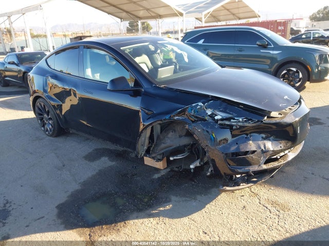 2021 TESLA MODEL Y 5YJYGDEFXMF277720 Photo 0