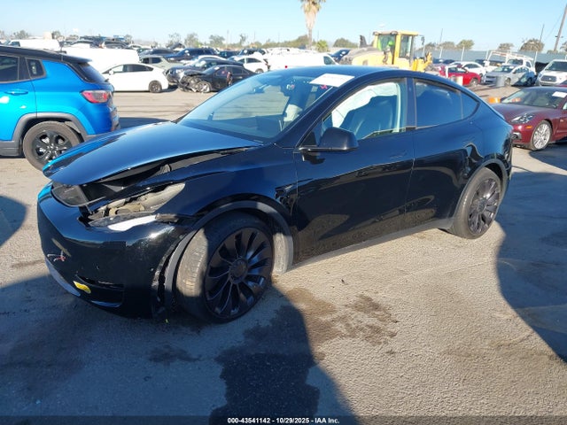 2021 TESLA MODEL Y 5YJYGDEFXMF277720 Photo 1