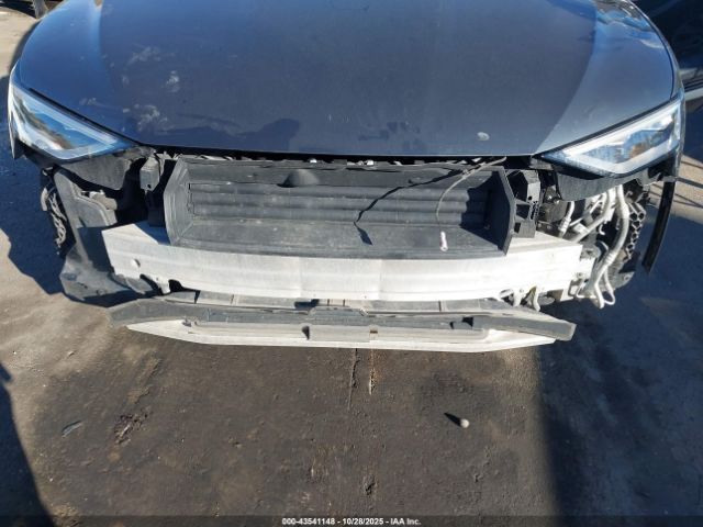 2019 AUDI E-TRON WA1LAAGE8KB010374 Photo 5