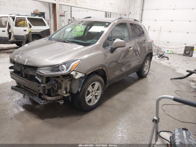 2021 CHEVROLET TRAX KL7CJPSB0MB322792 Photo 1