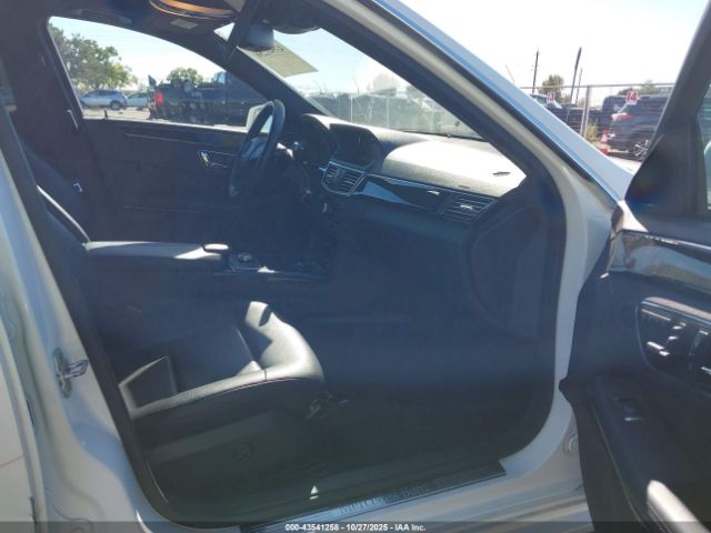 2011 MERCEDES-BENZ E 350 WDDHF5GB7BA359807 Photo 4