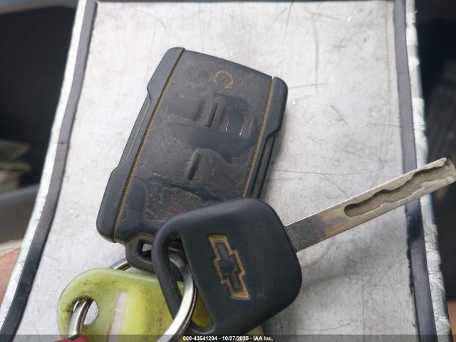 1GCVKREC0EZ331154 Chevrolet Silverado 1500 1lt