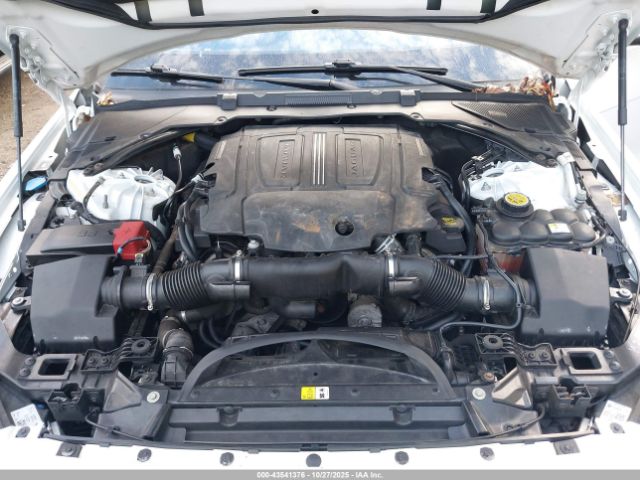 2018 JAGUAR XE SAJAJ4EV3JCP22335 Photo 9