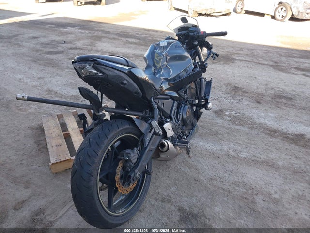 2024 KAWASAKI EX650 ML5EXEP15RDAC9683 Photo 3